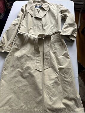 F1- UNISEX Aquascutum London trench coat Classic Tan Finish